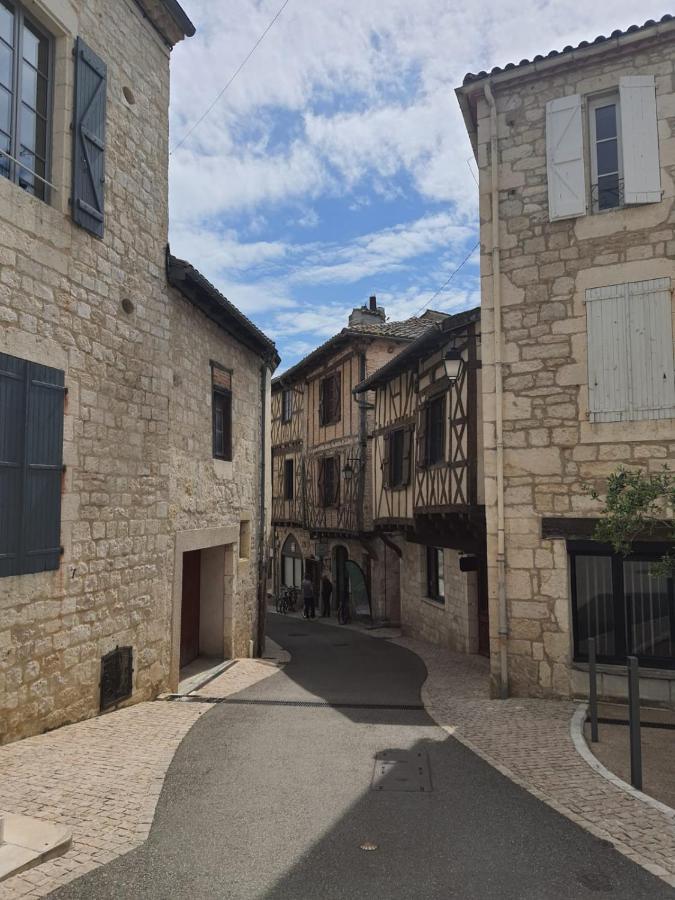 Appartement L'Edredon De Josephine à Montcuq Extérieur photo